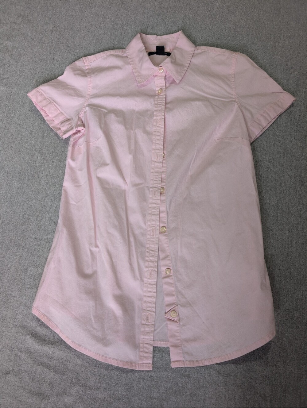 Tommy Hilfiger size XS light pink short sleeve button-front shirt